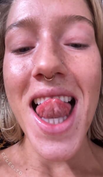 Aalanajade leaked private photo uncensored HD quality