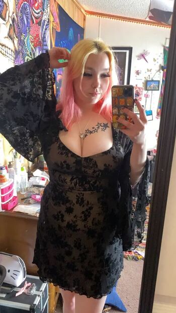 Abbiemorelloo leaked private photo uncensored HD quality