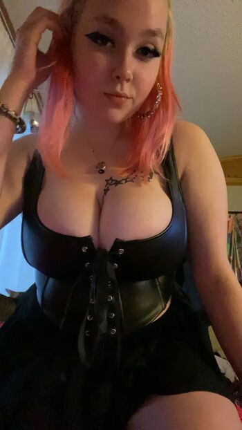 Abbiemorelloo leaked private photo uncensored HD quality