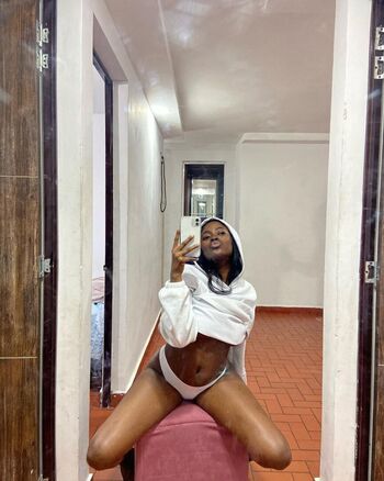 Afrolatina leaked private photo uncensored HD quality