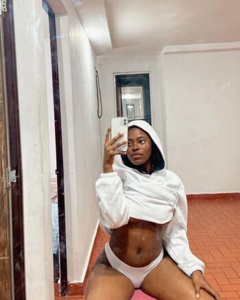 Afrolatina leaked private photo uncensored HD quality