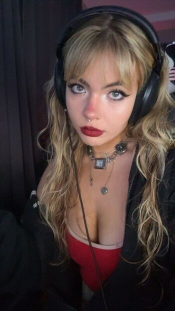 Aiiygatorz page leaked private photo uncensored HD quality