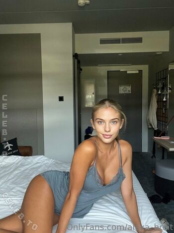 Alexa breit  page leaked private photo uncensored HD quality