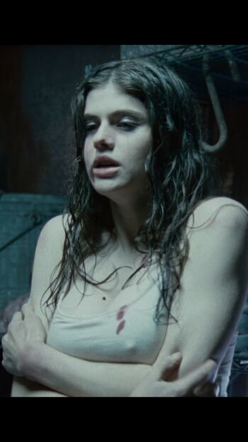 Alexandra daddario  page leaked private photo uncensored HD quality