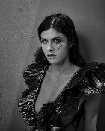 Alexandra daddario  page leaked private photo uncensored HD quality