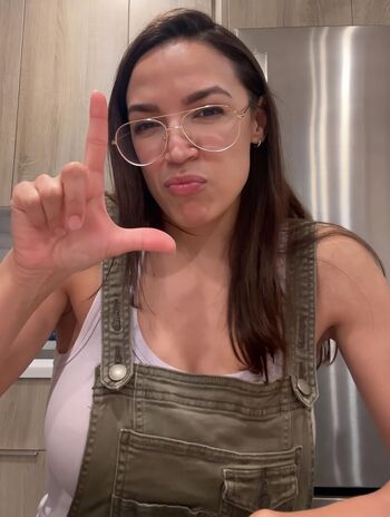 Alexandria ocasio cortez leaked private photo uncensored HD quality