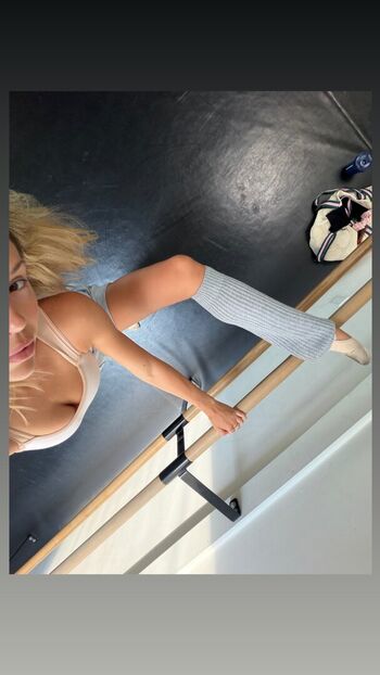 Alexis ren  page leaked private photo uncensored HD quality