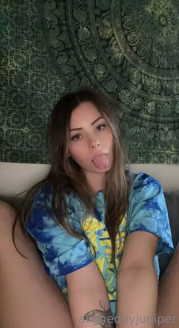 Alignedbykarissa leaked private photo uncensored HD quality