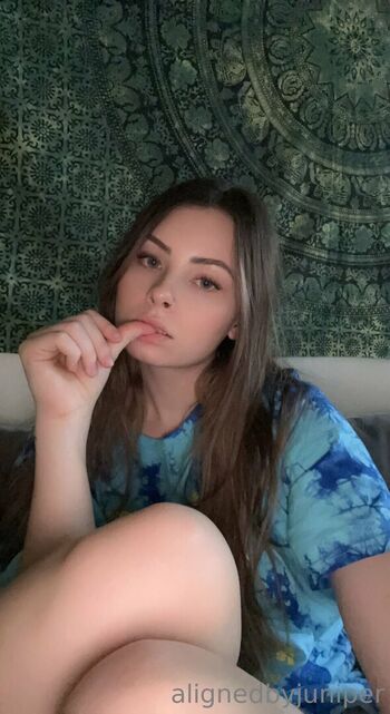 Alignedbykarissa leaked private photo uncensored HD quality