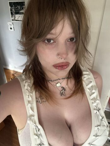Alivegirlnare leaked private photo uncensored HD quality