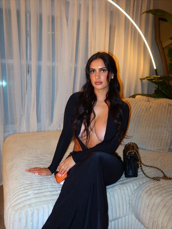 Allure by ana  page leaked private photo uncensored HD quality