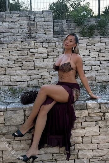 Almira azemi page leaked private photo uncensored HD quality