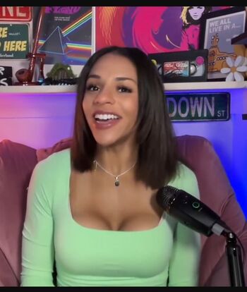 Amber reacts leaked private photo uncensored HD quality