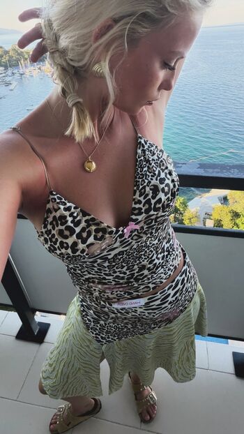 Amelia eve gibson page leaked private photo uncensored HD quality