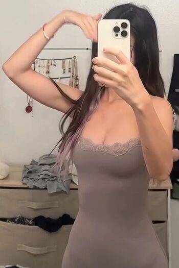 Amiechikin leaked private photo uncensored HD quality