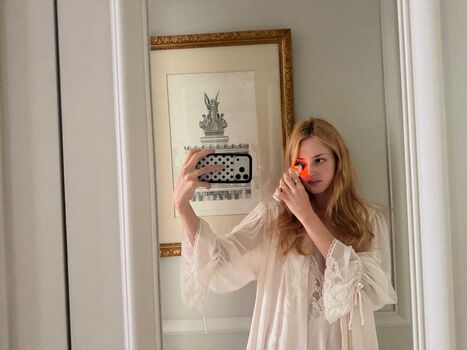 Anna van patten leaked private photo uncensored HD quality