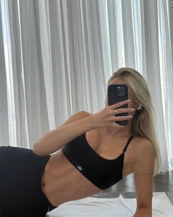 Annaauroraegger page leaked private photo uncensored HD quality