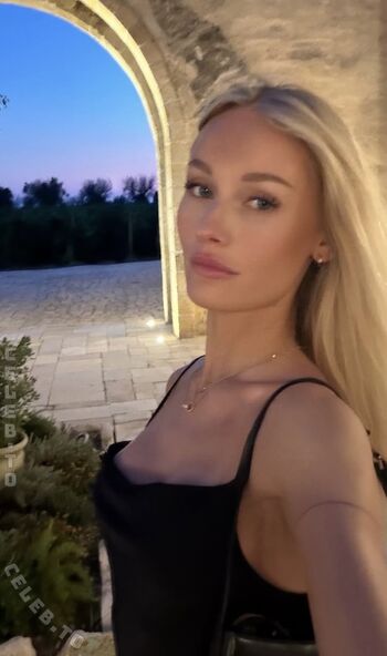 Annaauroraegger leaked private photo uncensored HD quality