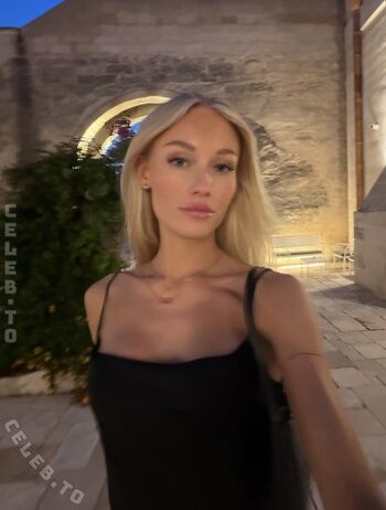 Annaauroraegger leaked private photo uncensored HD quality