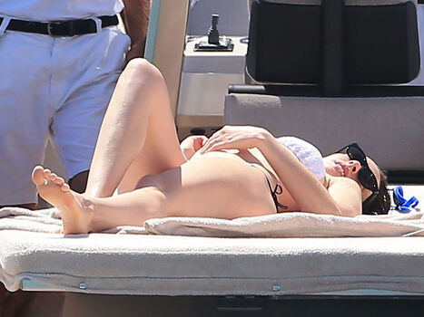 Anne hathaway page leaked private photo uncensored HD quality