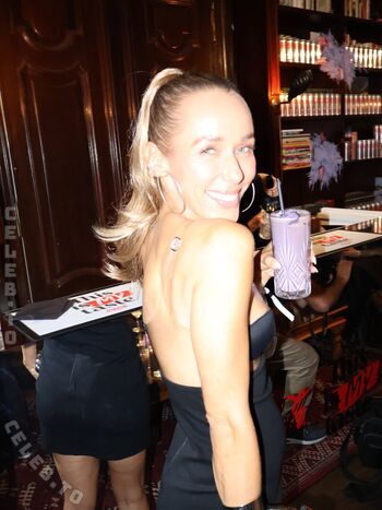 Annemarie carpendale leaked private photo uncensored HD quality