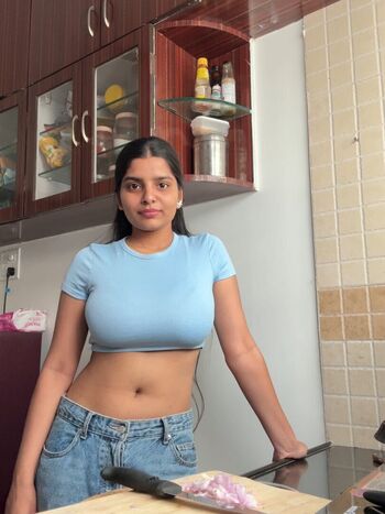 Anushka deokate page leaked private photo uncensored HD quality