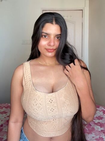 Anushka deokate leaked private photo uncensored HD quality
