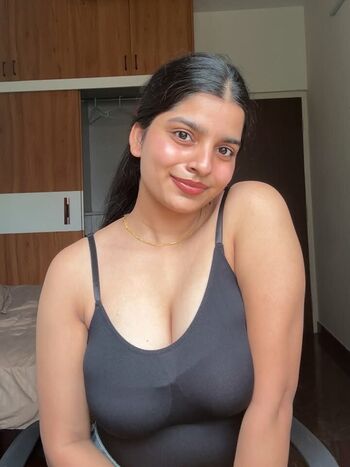 Anushka deokate leaked private photo uncensored HD quality