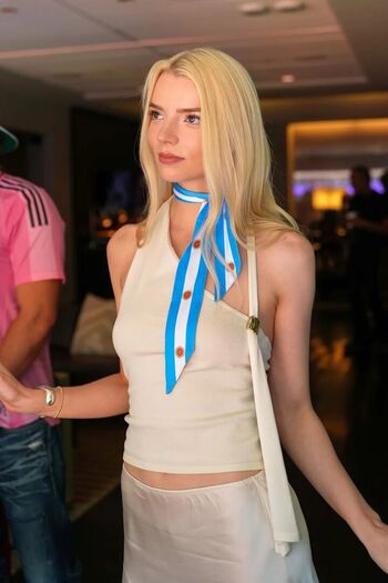 Anya taylor joy  page leaked private photo uncensored HD quality
