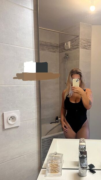 Apoline perret leaked private photo uncensored HD quality