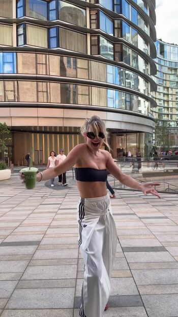 Ashley roberts page leaked private photo uncensored HD quality