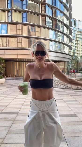 Ashley roberts page leaked private photo uncensored HD quality