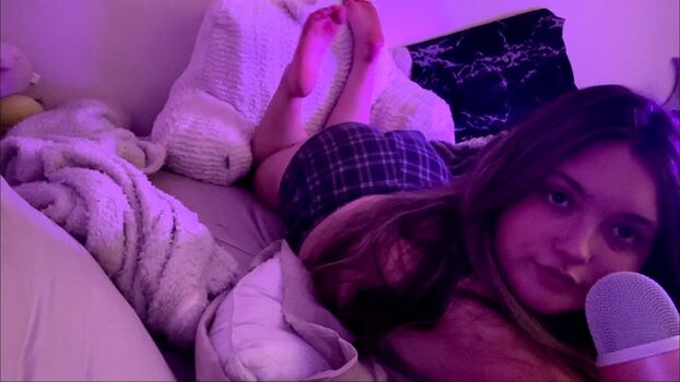 Asmr in the pose leaked private photo uncensored HD quality
