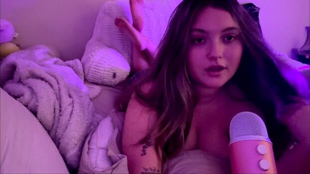 Asmr in the pose leaked private photo uncensored HD quality