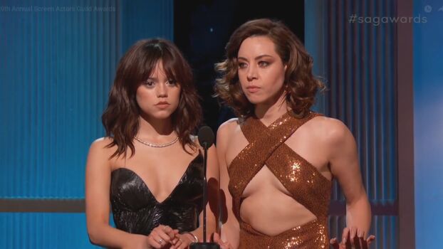 Aubrey plaza  page leaked private photo uncensored HD quality