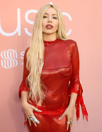 Ava max  page leaked private photo uncensored HD quality