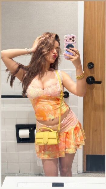 Avneet kaur page leaked private photo uncensored HD quality