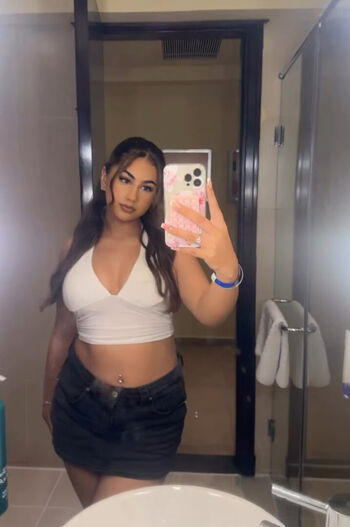 Avneet kaur page leaked private photo uncensored HD quality