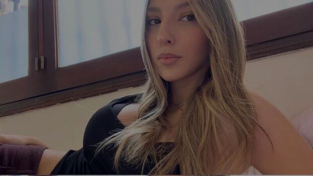 Belen carunchio leaked private photo uncensored HD quality