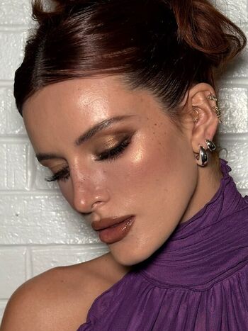 Bella thorne  page leaked private photo uncensored HD quality