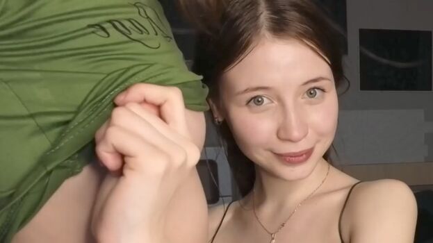 Beverlyvega leaked private photo uncensored HD quality