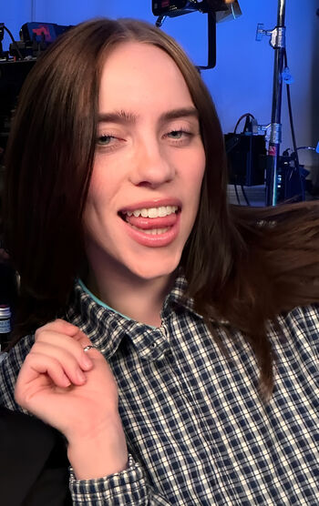 Billie eilish  page leaked private photo uncensored HD quality