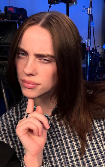 Billie eilish  page leaked private photo uncensored HD quality
