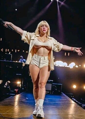 Billie eilish  page leaked private photo uncensored HD quality