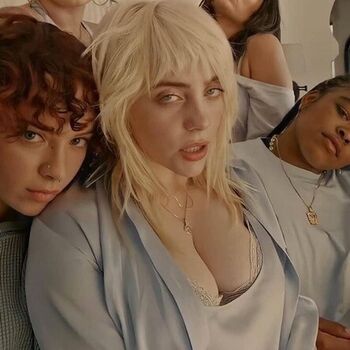 Billie eilish  page leaked private photo uncensored HD quality