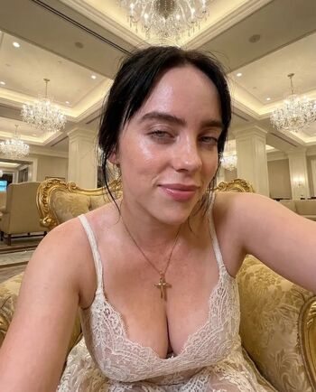 Billie eilish fake page leaked private photo uncensored HD quality