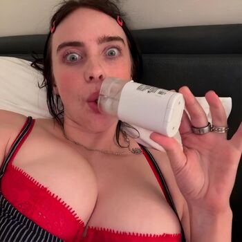 Billie eilish fake page leaked private photo uncensored HD quality