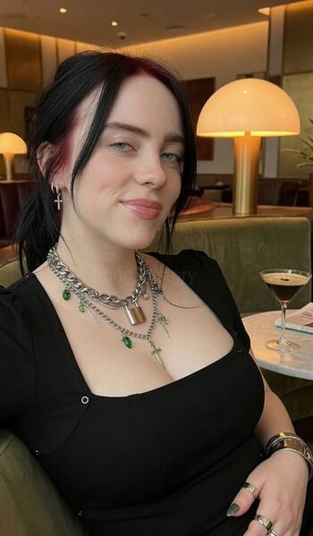 Billie eilish fake page leaked private photo uncensored HD quality