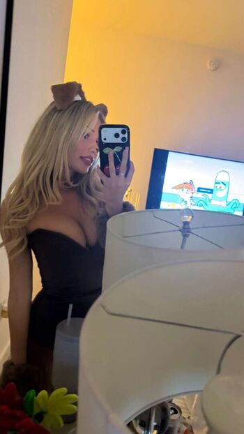 Breckie hill  page leaked private photo uncensored HD quality