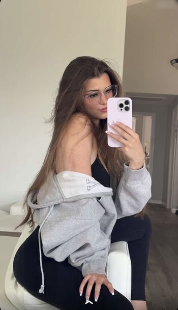 Brooke monk  page leaked private photo uncensored HD quality